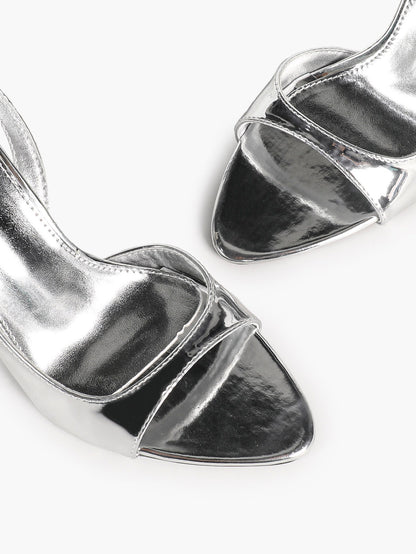 Silver metallic slingback sandals – square toe close-up