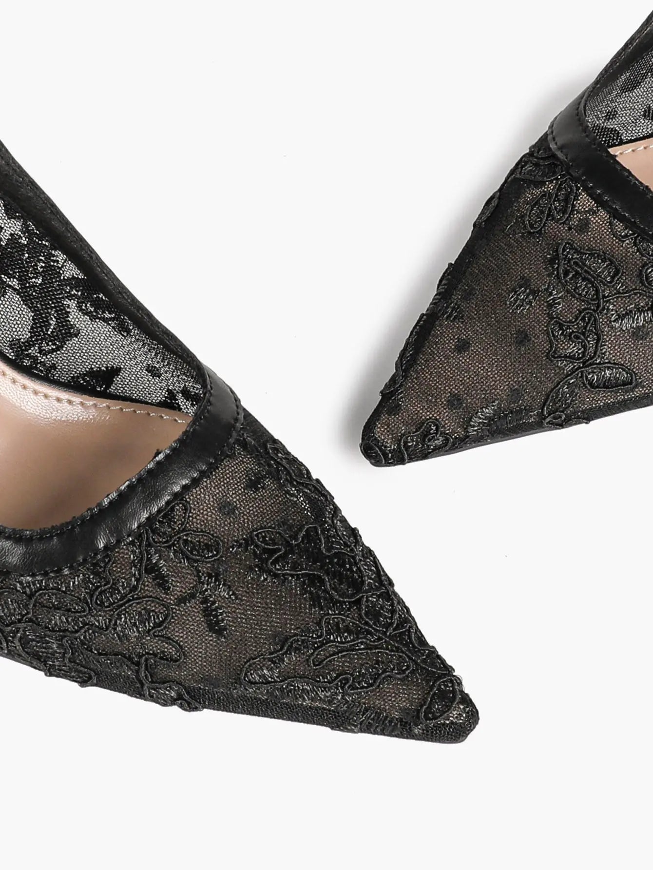 White Floral Embroidery Slingback Kitten Heels – Women's Pointed Toe Goblet Heel YISHIFAN