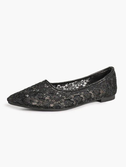 White Daisy Lace Sheer Mesh Pointed Toe Flats – Women's See-Through Bridal Ballet Flat with Caramel Footbed YISHIFAN