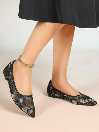 White & Gold Chrysanthemum Embroidery Mesh Pointed Toe Flats – Women's Metallic Floral Ballet Flat YISHIFAN