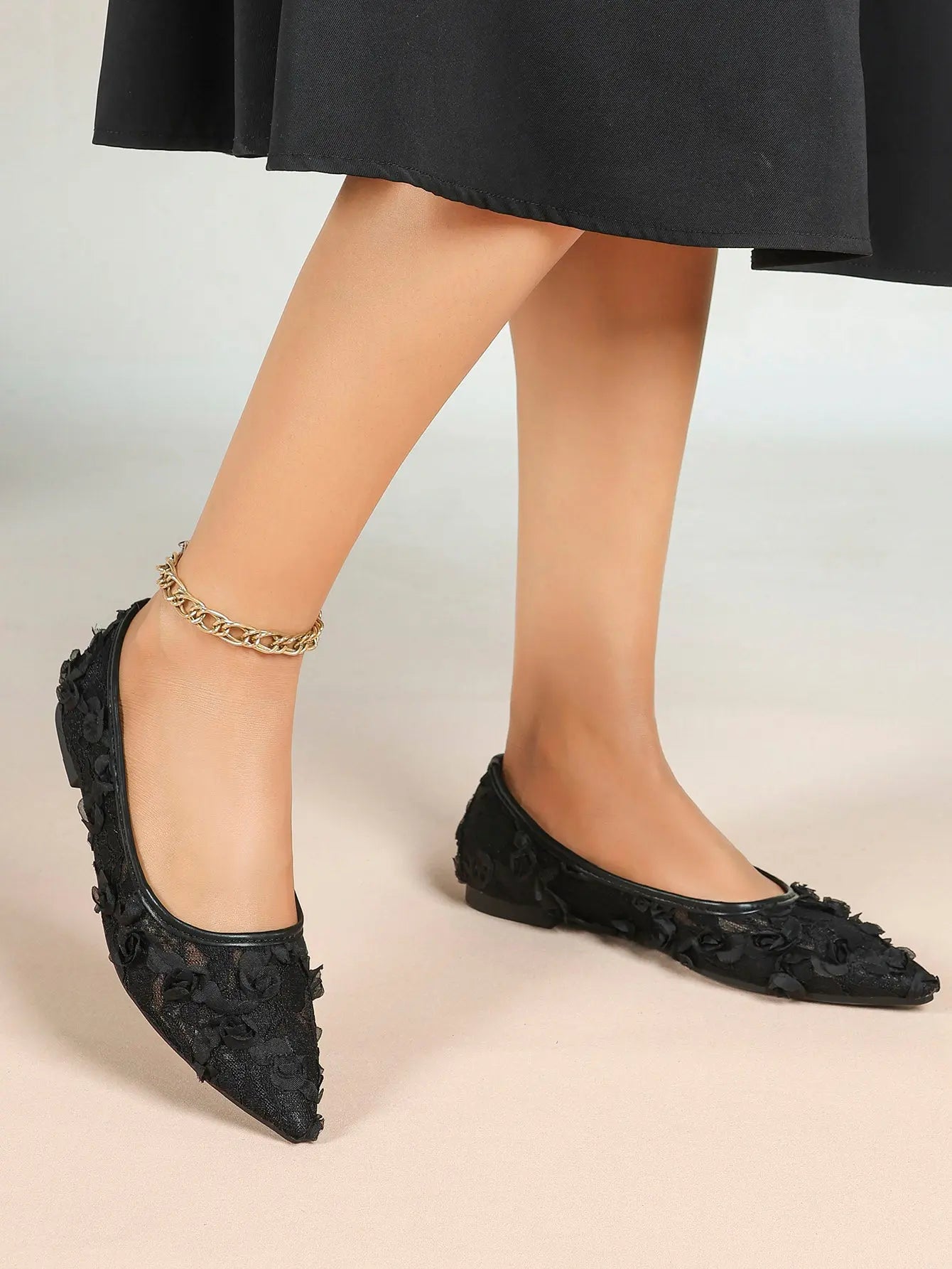 Pink 3D Rose Appliqué Lace Mesh Pointed Toe Flats – Women's Handcrafted Floral Ballet Flat YISHIFAN