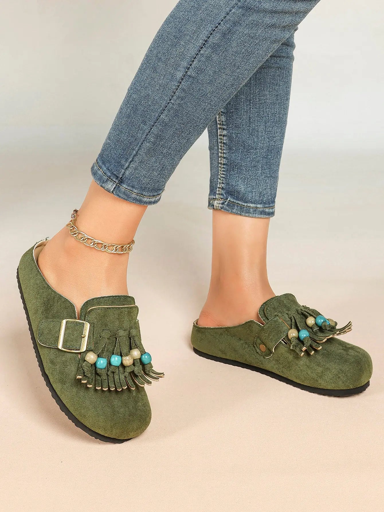 Dark Green Suede Tassel & Turquoise Bead Buckle Boston Clogs – Women's Boho Closed Toe Mule YISHIFAN