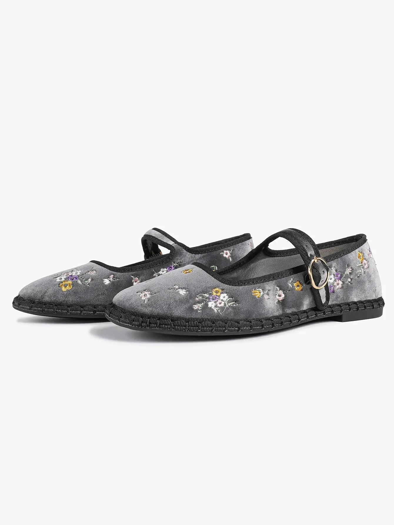 Floral Embroidered Mary Jane Flats:Black Velvet Elegance, Metallic Buckle & All-Day Comfort YISHIFAN
