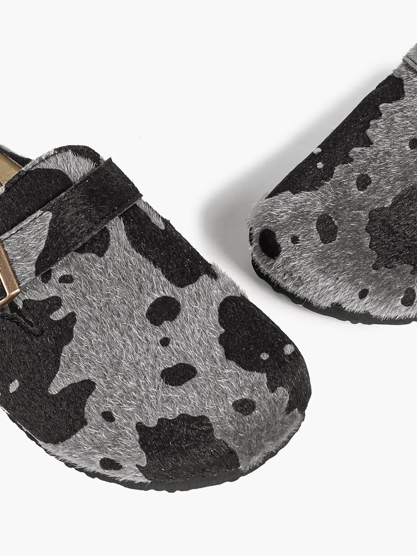 Black & White Tweed Fringe Boston Clogs – Women's Closed Toe Buckle Mule in Chanel-Style Fabric YISHIFAN