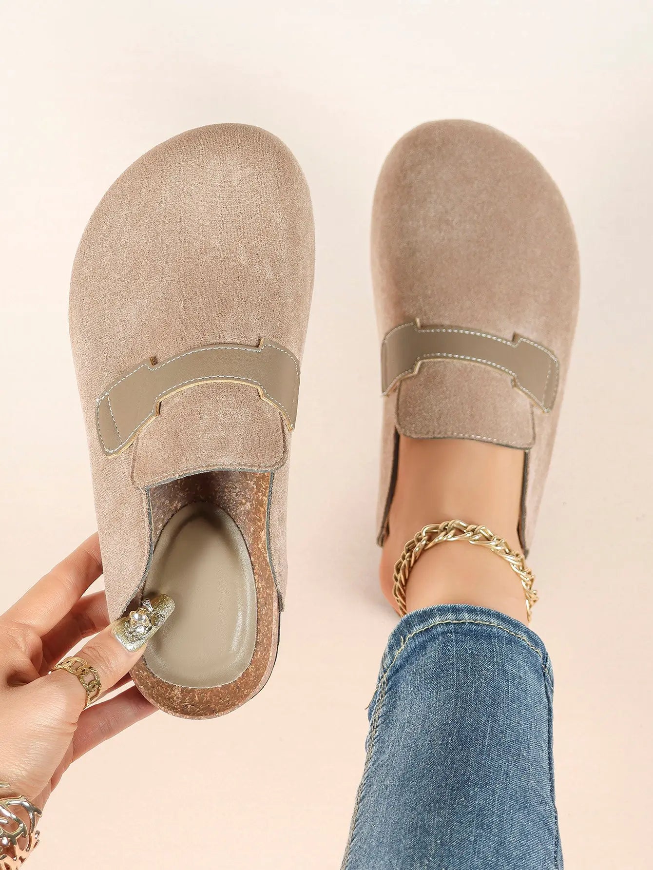 Ivory Suede H-Strap Boston Clogs – Women's Cork Platform Closed Toe Mule with Contrast PU Band YISHIFAN
