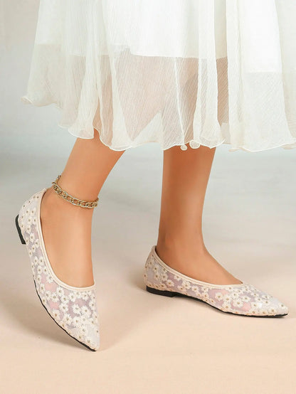 Black Floral Lace & Gold Star Embroidery Mesh Pointed Toe Flats – Women's Night-Sky Ballet Flat YISHIFAN