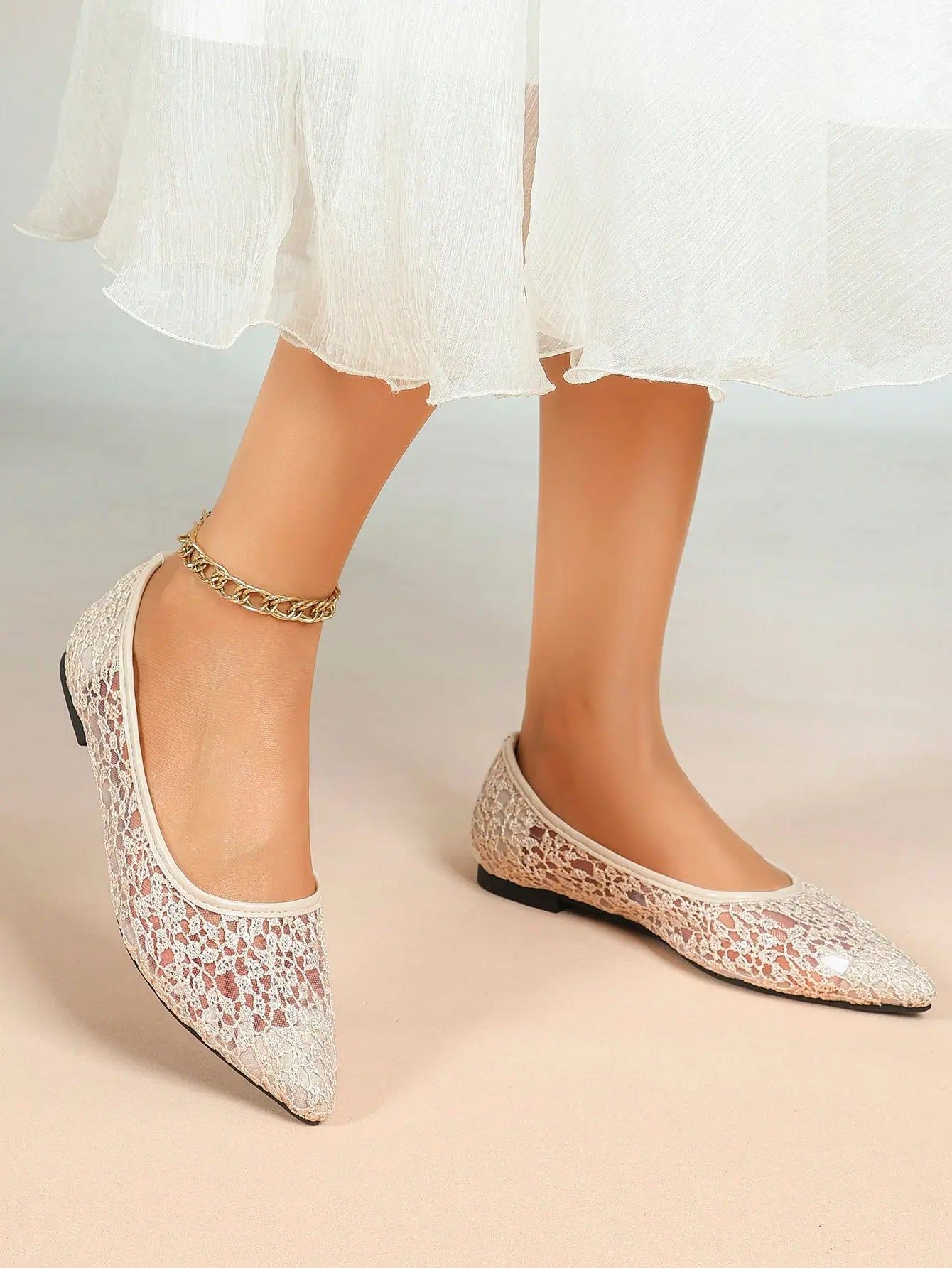 White Floral Lace Mesh Pointed Toe Flats – Women's Sheer Ballet Flat with 3D Bouquet Lace & Caramel Footbed YISHIFAN