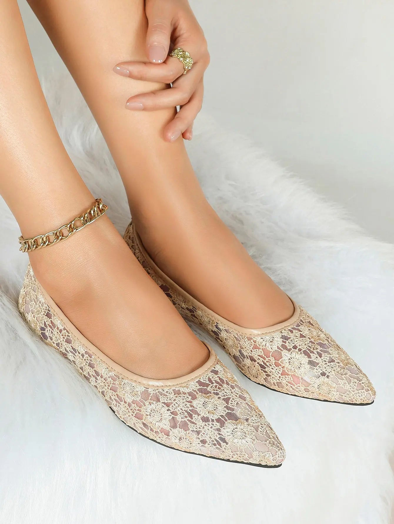 White Daisy Lace Sheer Mesh Pointed Toe Flats – Women's See-Through Bridal Ballet Flat with Caramel Footbed YISHIFAN