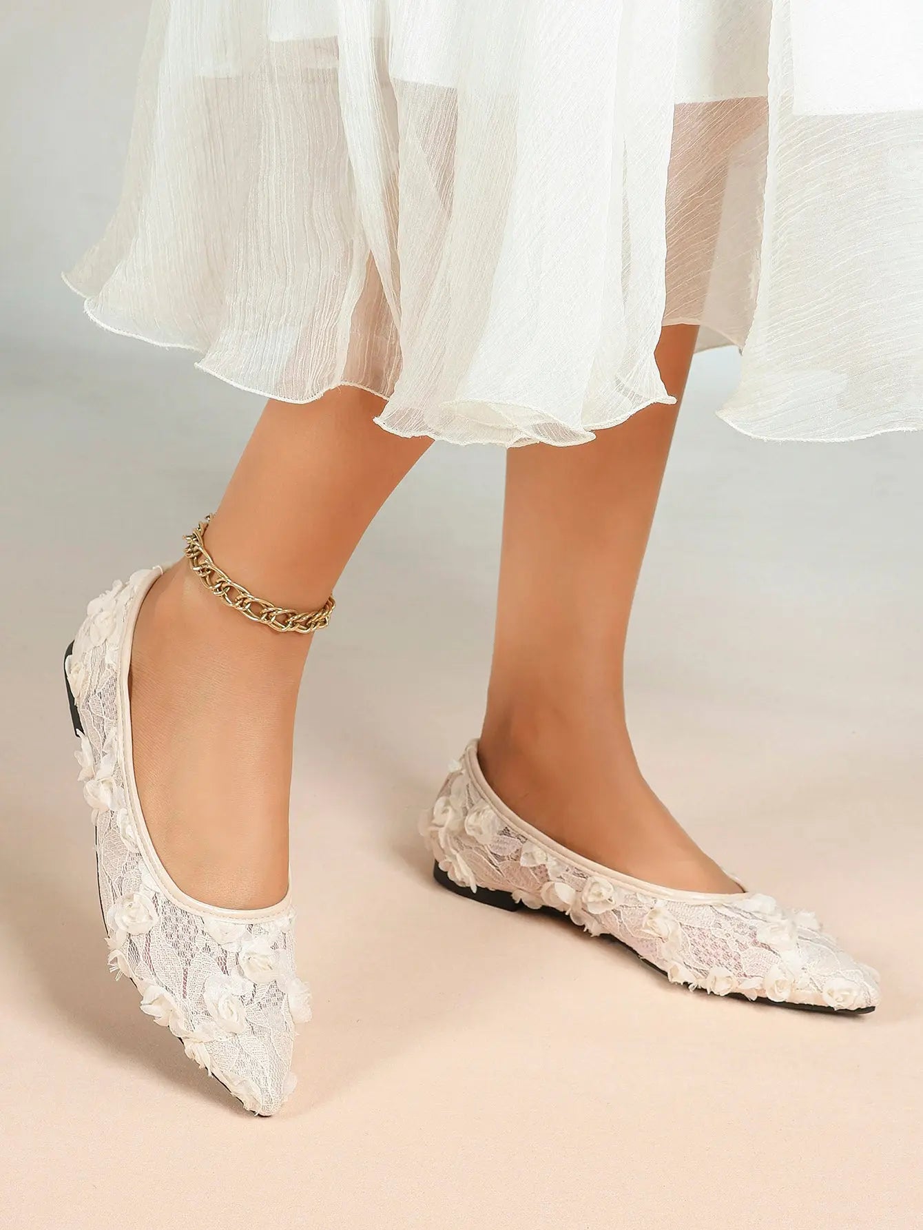 Pink 3D Rose Appliqué Lace Mesh Pointed Toe Flats – Women's Handcrafted Floral Ballet Flat YISHIFAN