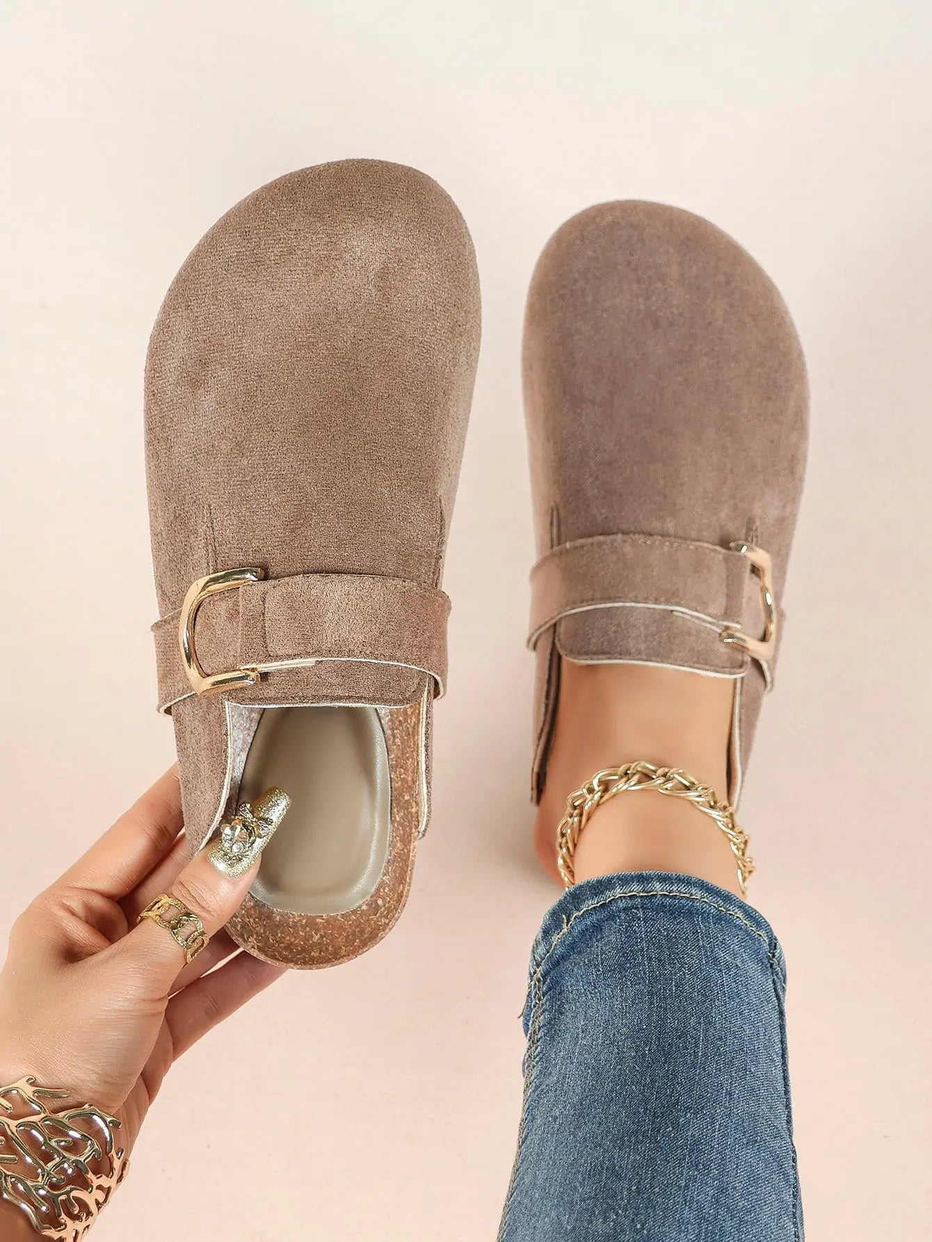 Light Brown Distressed Suede Oversized D-Ring Boston Clogs – Women's Cork Platform Closed Toe Mule YISHIFAN