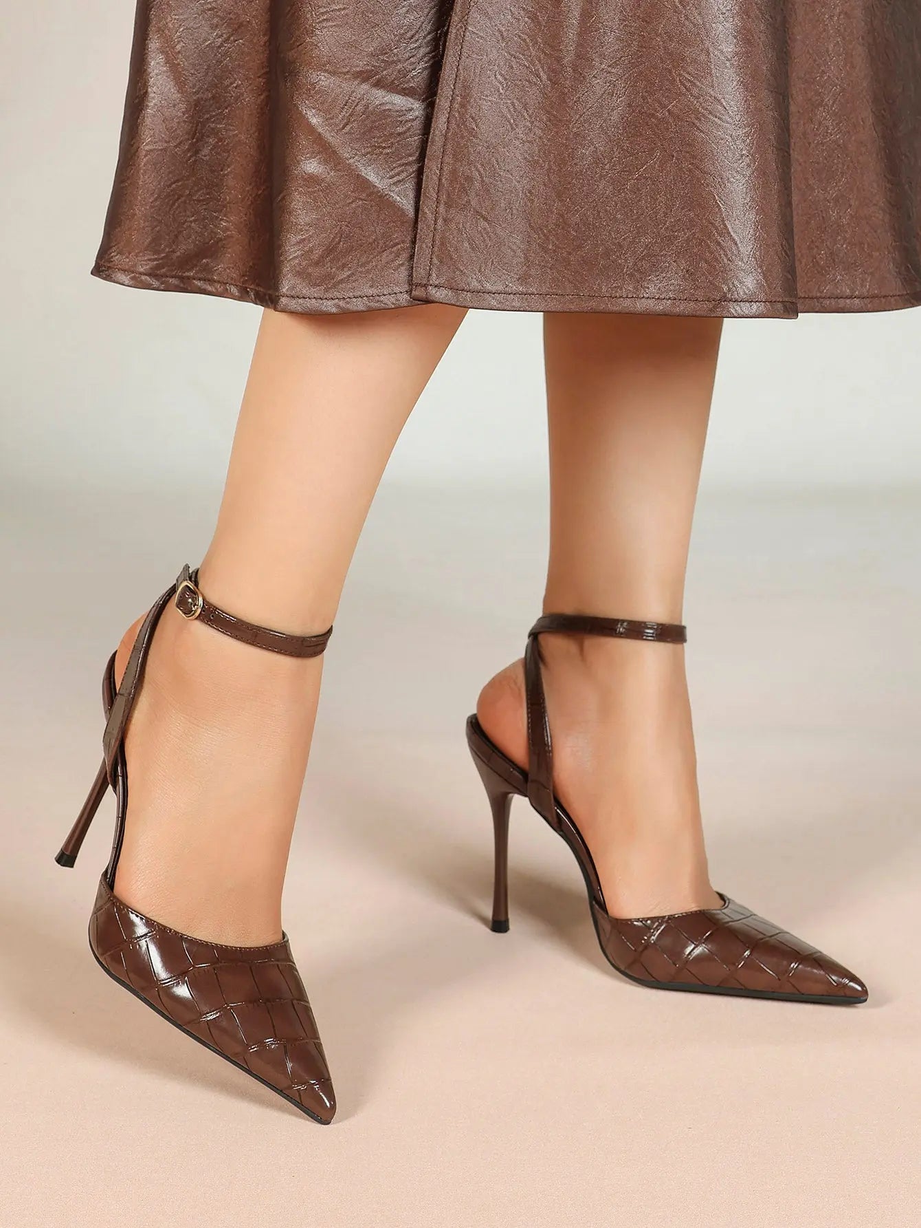 Women's Leather 4.13 INCH High-Heel Stiletto Pointed Toe Slingback Stiletto Heels for Elegant Scene YISHIFAN