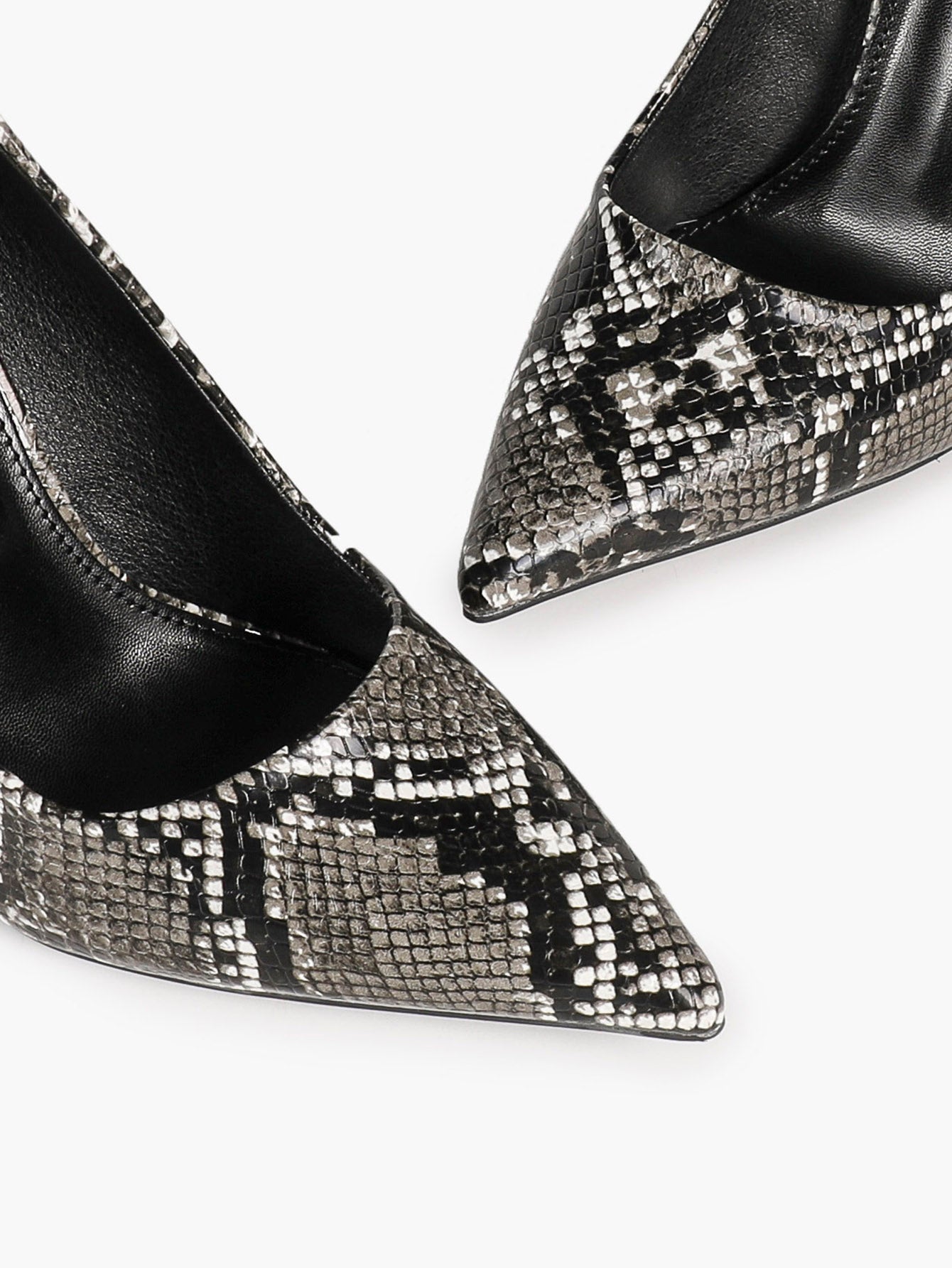 Women's Black White Snake Texture Pointed Toe Pumps Deep V-Cut Stiletto Heels Slip-On Elegant Date Shoes