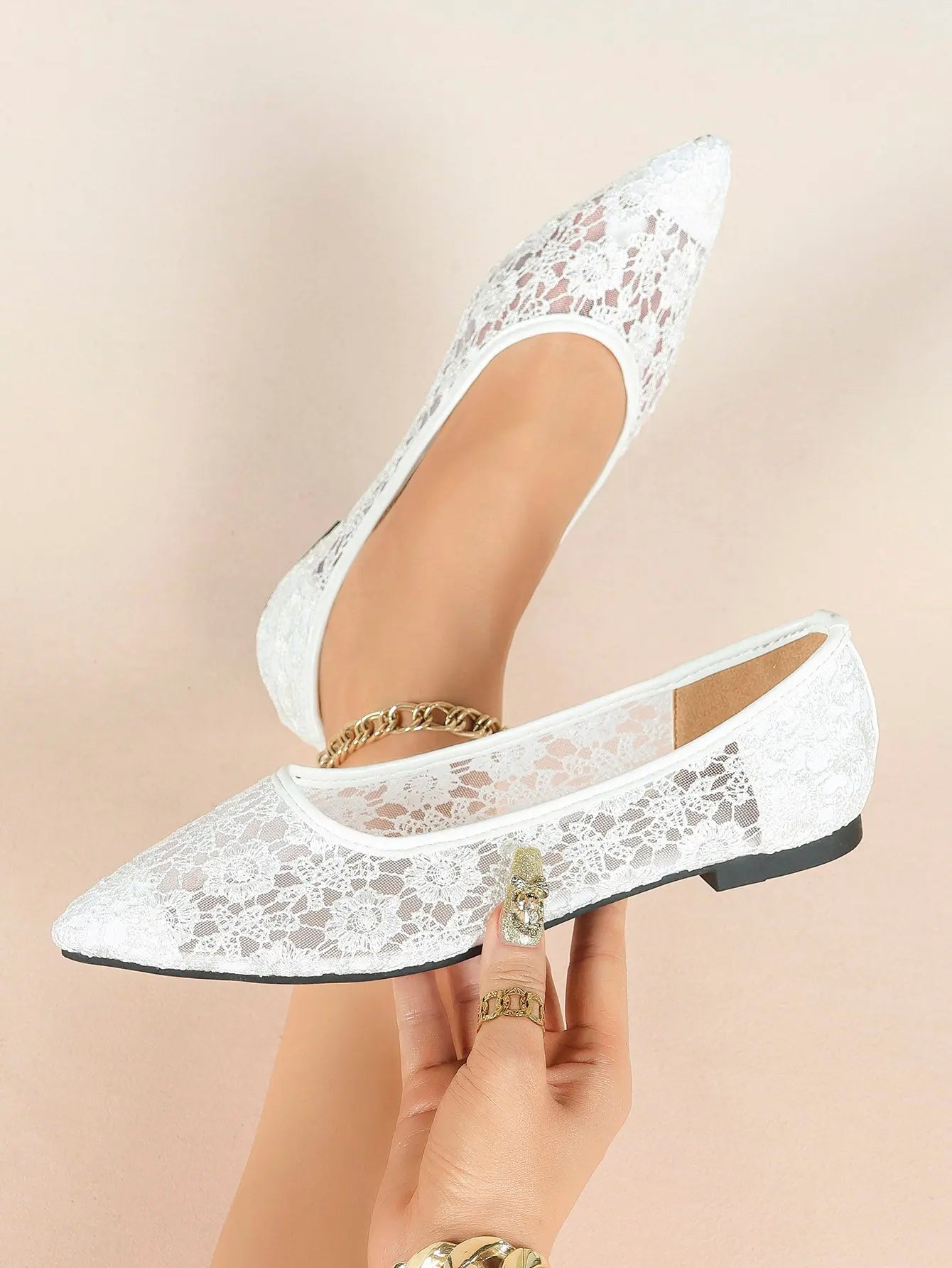 White Daisy Lace Sheer Mesh Pointed Toe Flats – Women's See-Through Bridal Ballet Flat with Caramel Footbed YISHIFAN