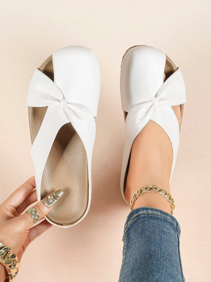 White Crossover Knot Slide Sandals – Women's Open Toe Flat Mule with Cushioned Footbed YISHIFAN