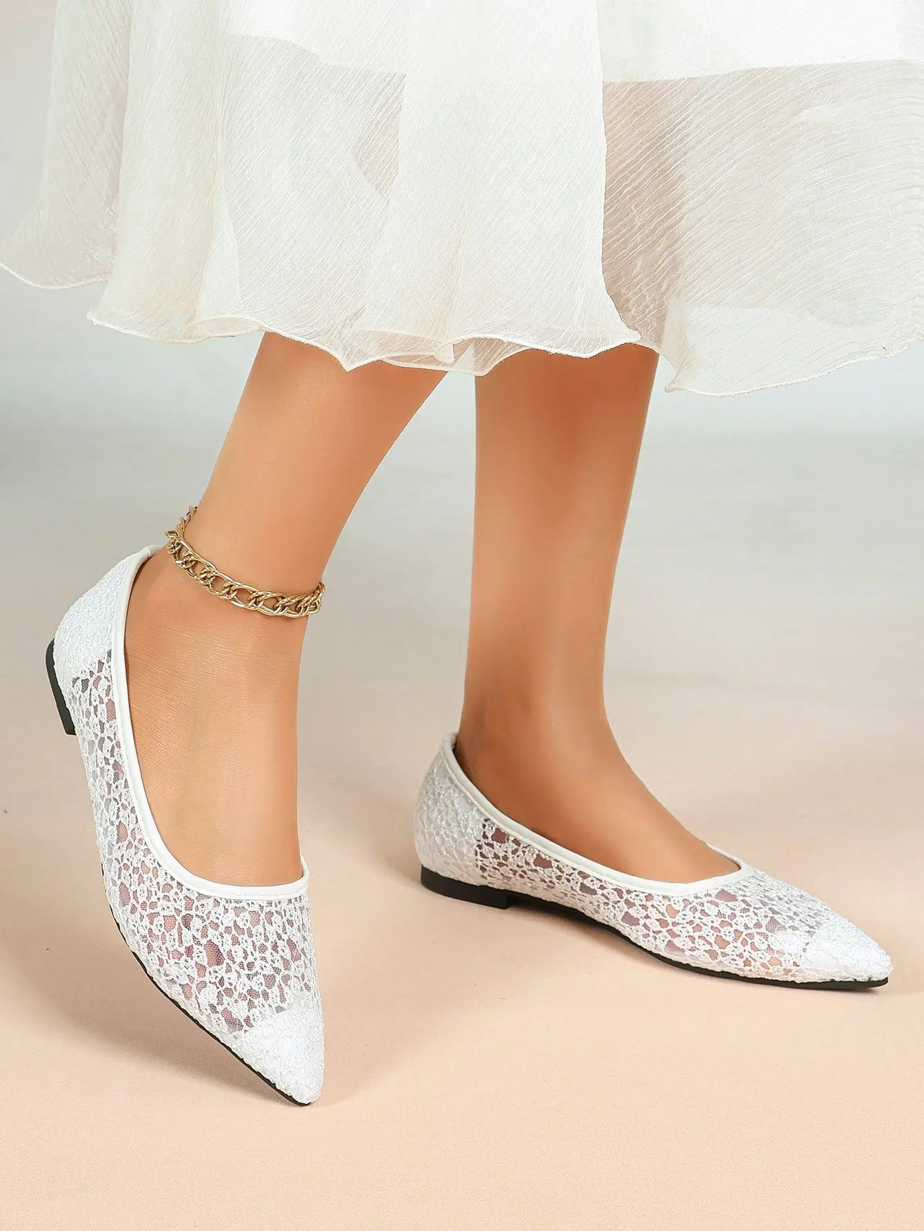 White Floral Lace Mesh Pointed Toe Flats – Women's Sheer Ballet Flat with 3D Bouquet Lace & Caramel Footbed YISHIFAN