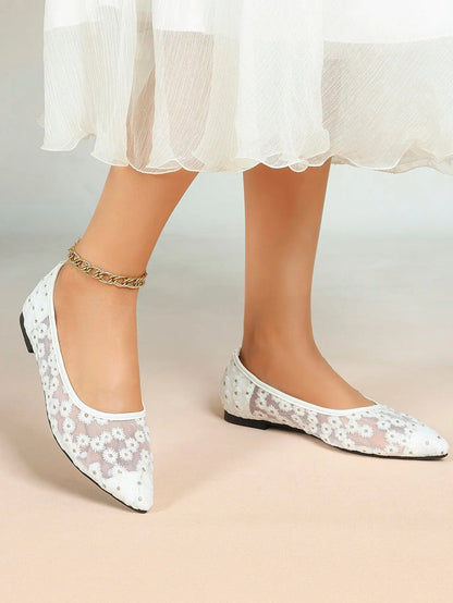 Black Floral Lace & Gold Star Embroidery Mesh Pointed Toe Flats – Women's Night-Sky Ballet Flat YISHIFAN